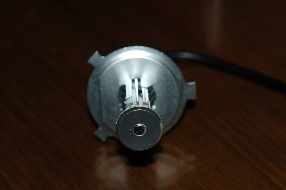 Історія про те, як я купив H4 CREE LED... і чому їх... продав 5