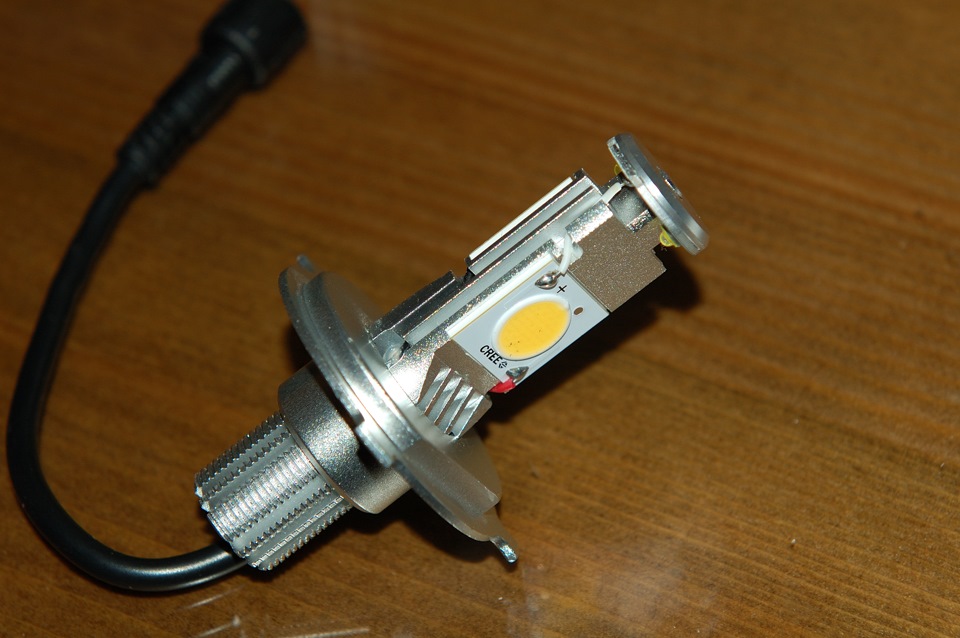 Історія про те, як я купив H4 CREE LED... і чому їх... продав 4