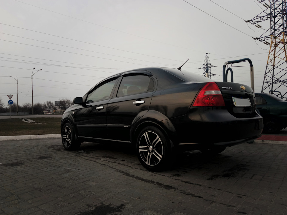 Вдягли літні тапки 1