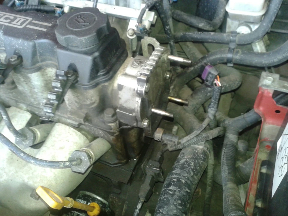 Перші кроки до чистого двигуна або заміна кільця ущільнювача під блоком запалювання