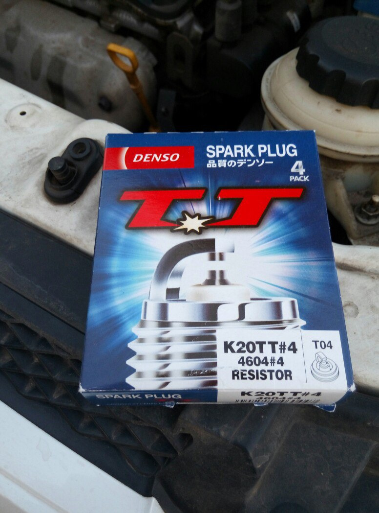 Зміна свічок на Denso Spark Plug K20TT 3