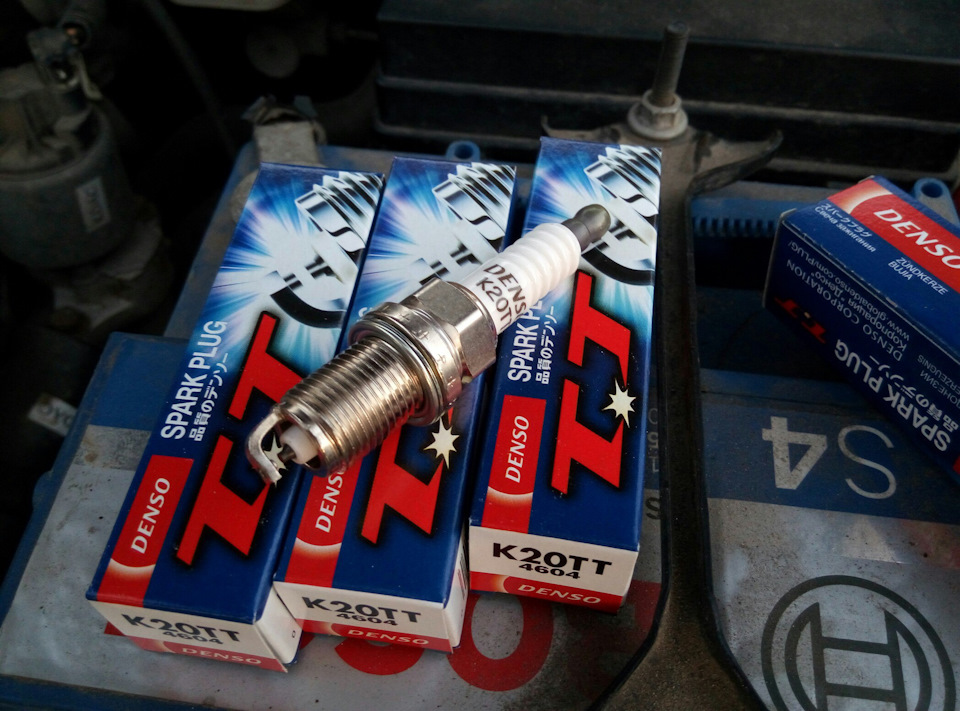 Зміна свічок на Denso Spark Plug K20TT 4