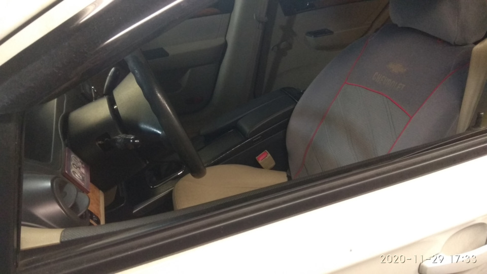Підлокітник від мерседеса w212 1