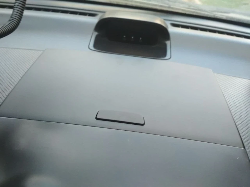 Дрібниця приємна: установка центрального боксу в Авео T250 LS