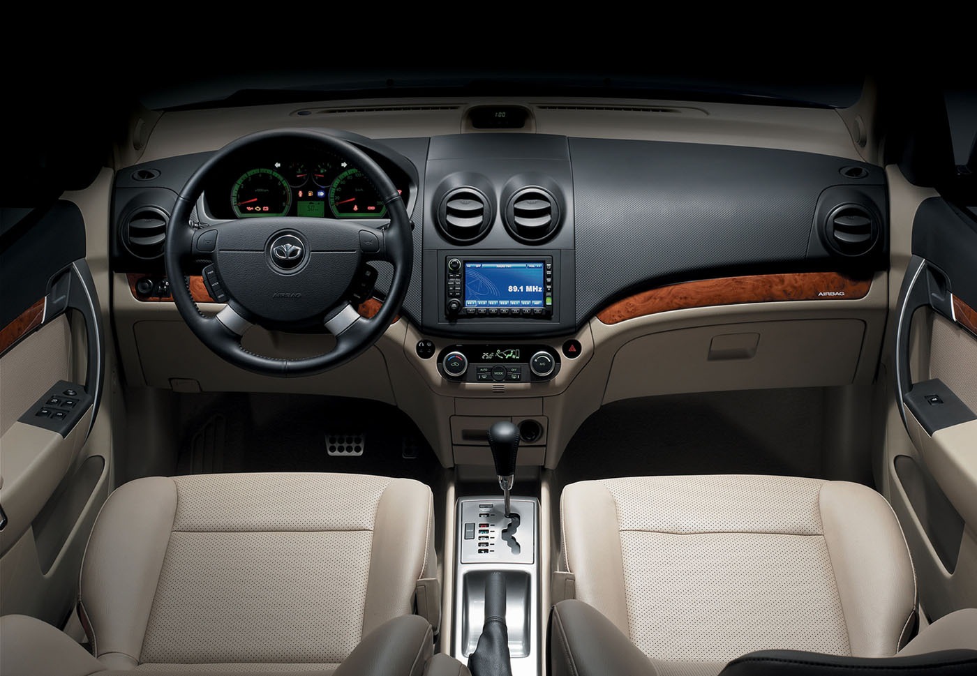 Aveo DELUX 3