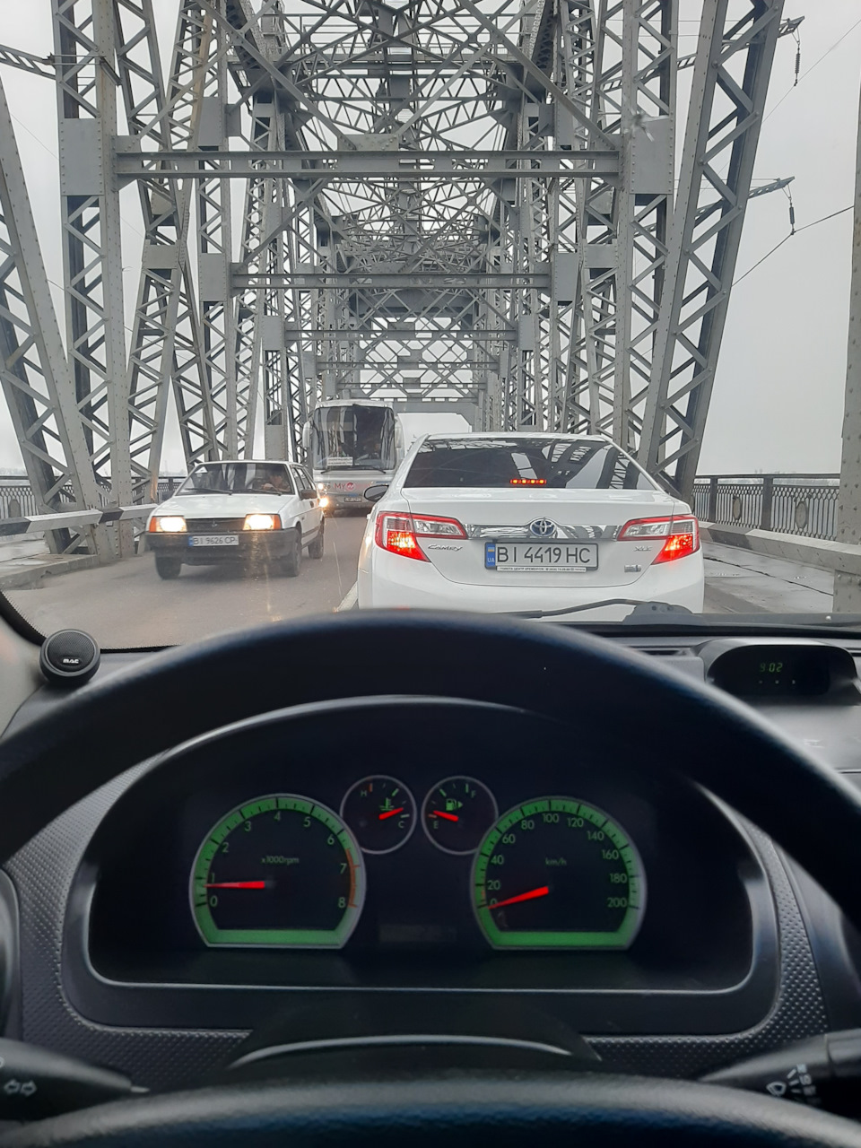Заміна термостата Авео 1.5 без зняття ременя ГРМ 4
