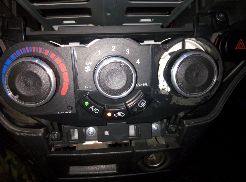Встановив кондиціонер АВЕО Т-250 1.5 8к. 1