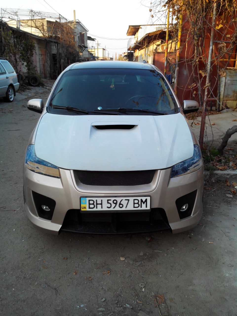 новий капот. 2