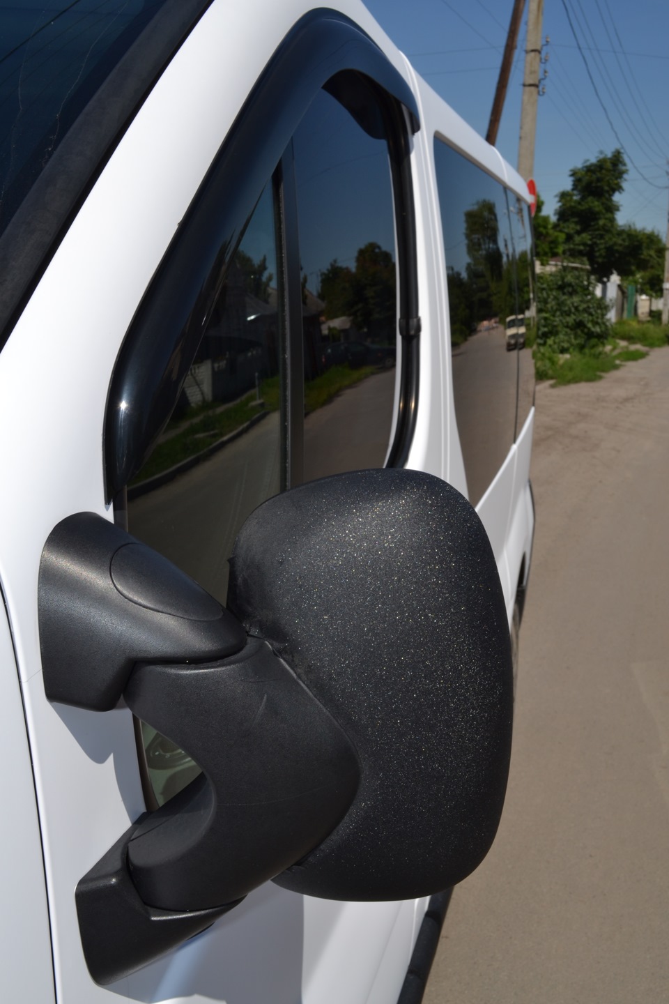 Opel Vivaro) 3