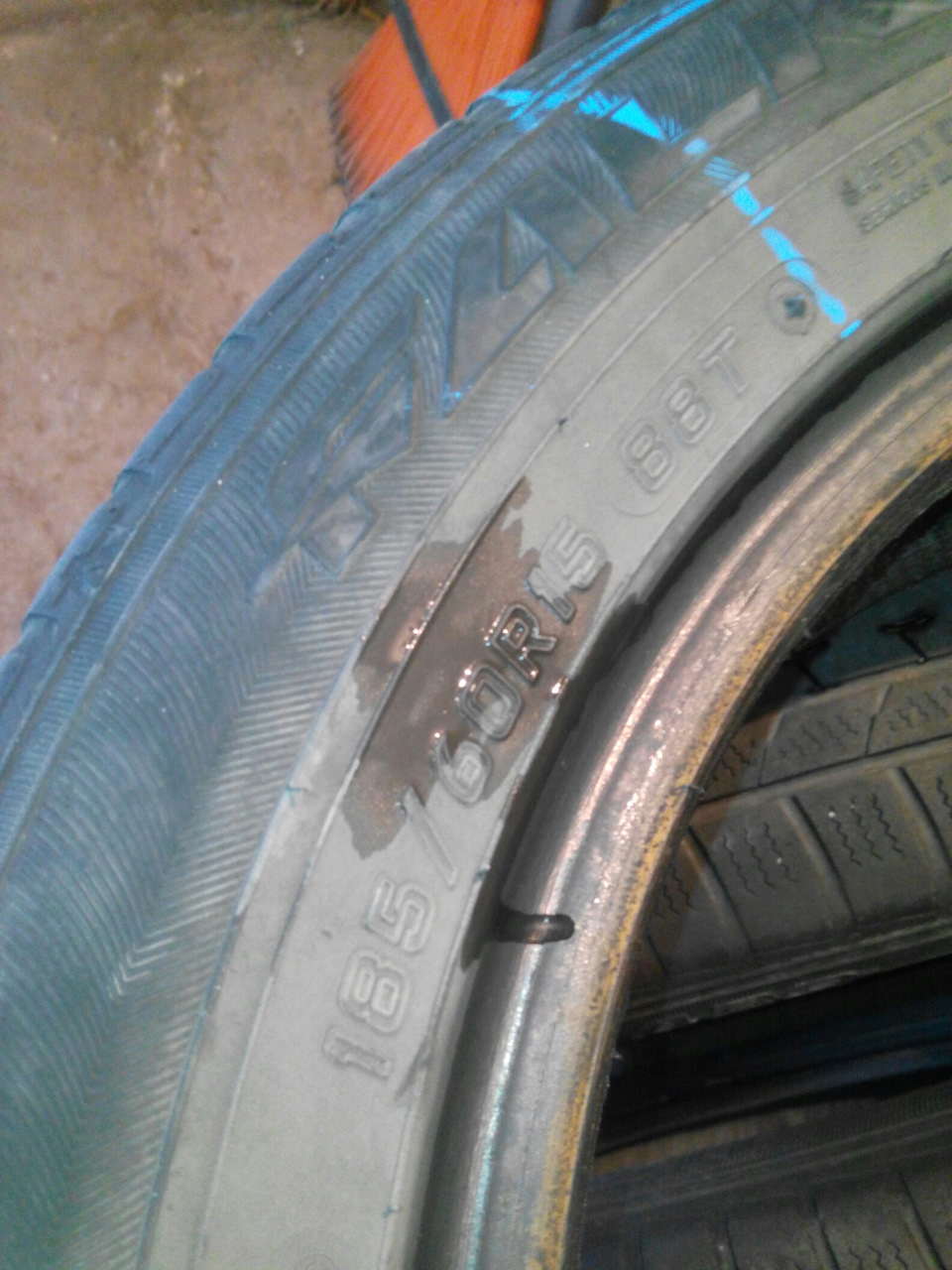 Продам зимову гуму FALKEN 2