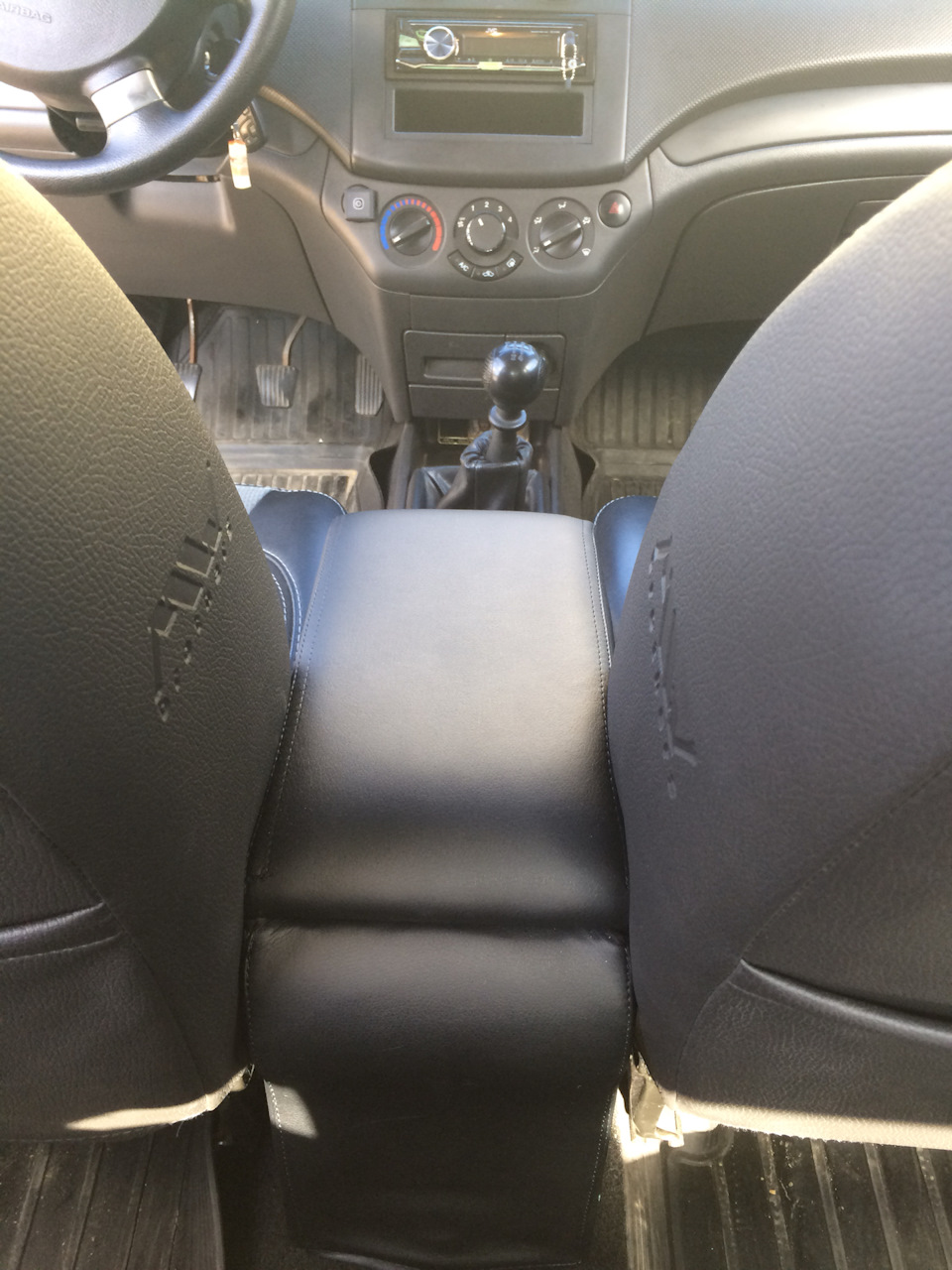 Підлокітник armrest 3