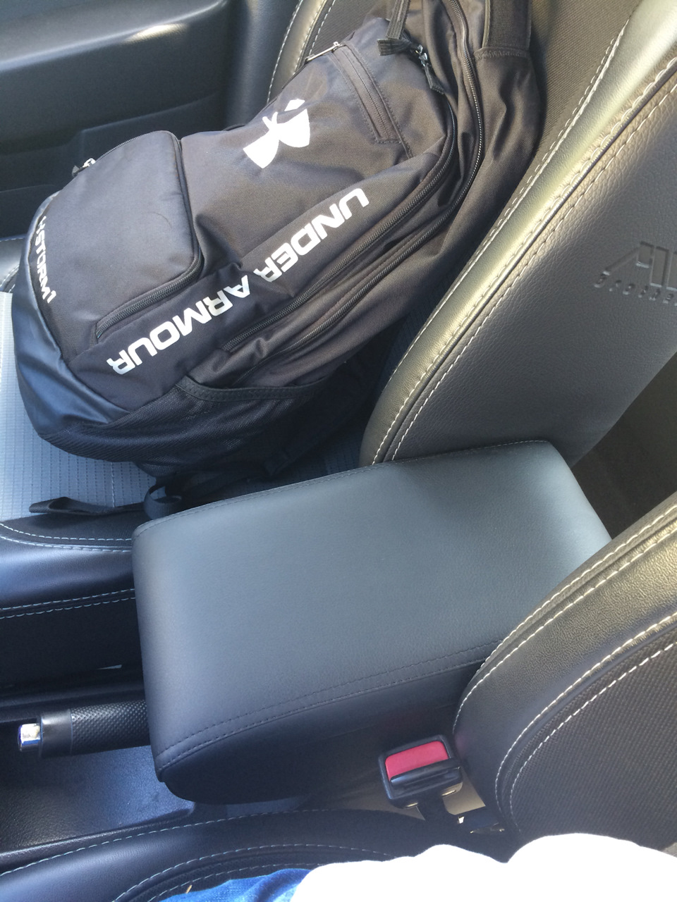 Підлокітник armrest 1