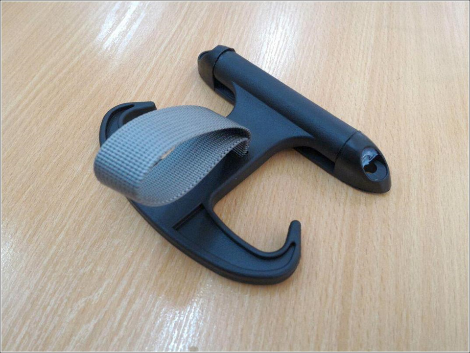 Гачок в багажник з Aliexpress 1