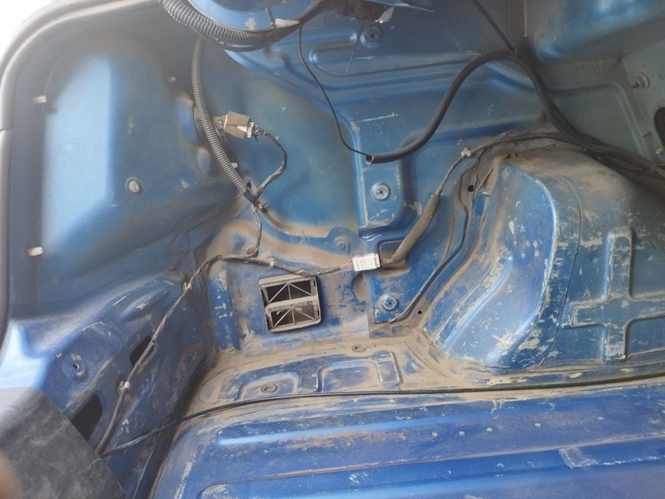 Шумоізоляція багажника Авео Т250 4