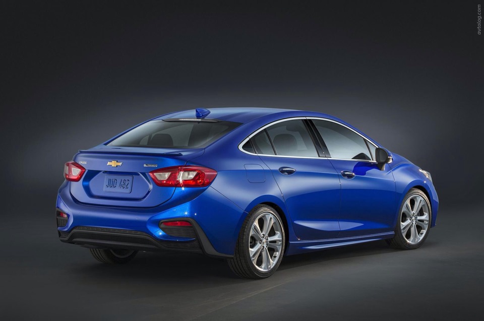 2016 Chevrolet Cruze - новий інтер'єр та екстер'єр 1