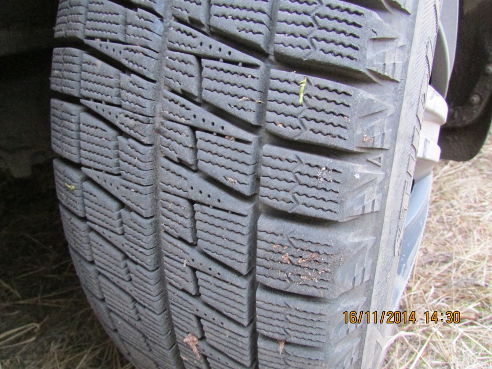 Bridgestone Blizzak REVO 2. 1