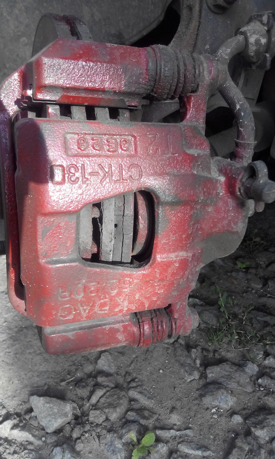 Заміна гальмівних дисків та колодок 2