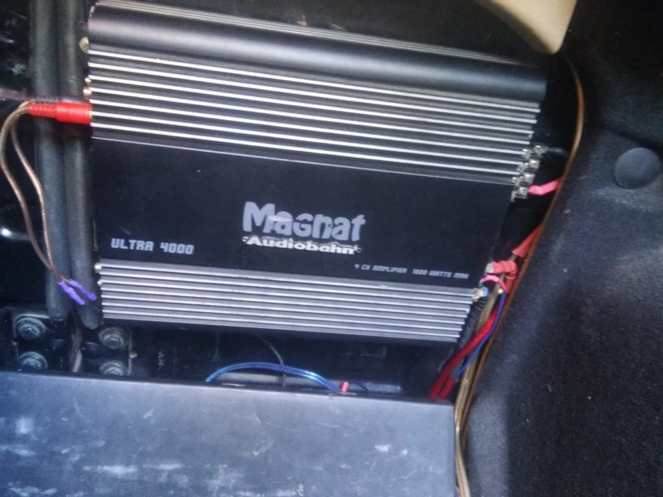 Magnat ultra 4000. 4 канали (: