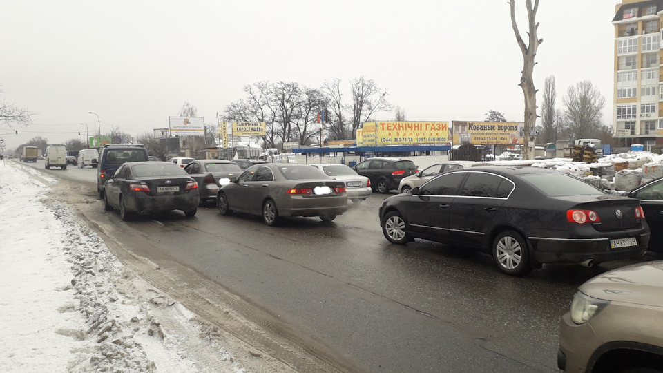 Привітали під Новий Рік або ПасаТСукобистрий 3