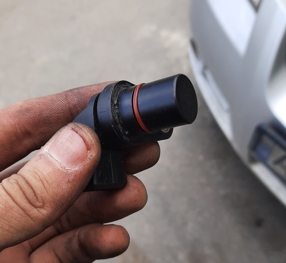 Заміна кільця ущільнювача датчика распредвала Авео т250 Хуліганка 5