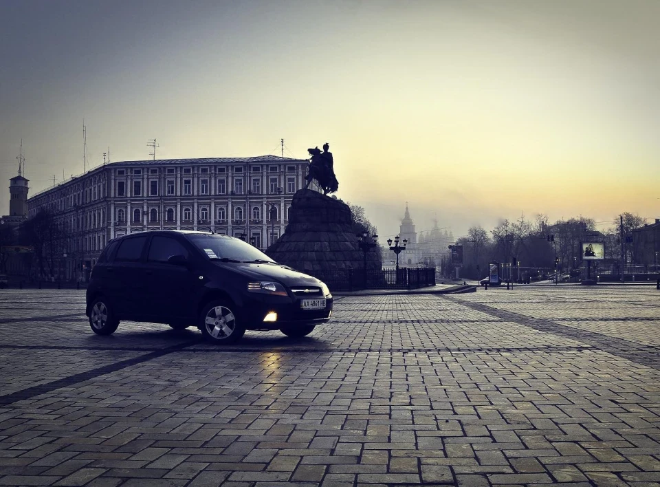 Ні світло, ні зоря.