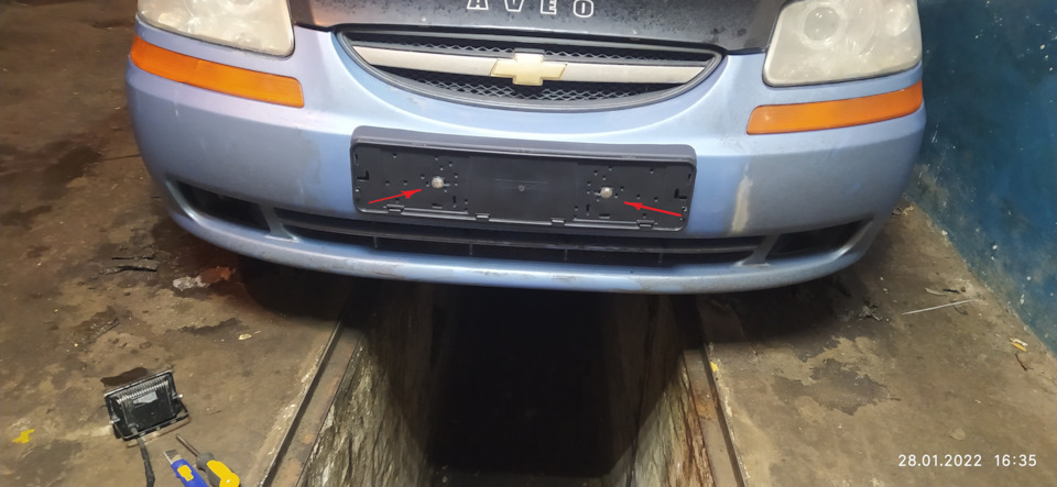 Встановлення передньої рамки для авто Авео т200 4