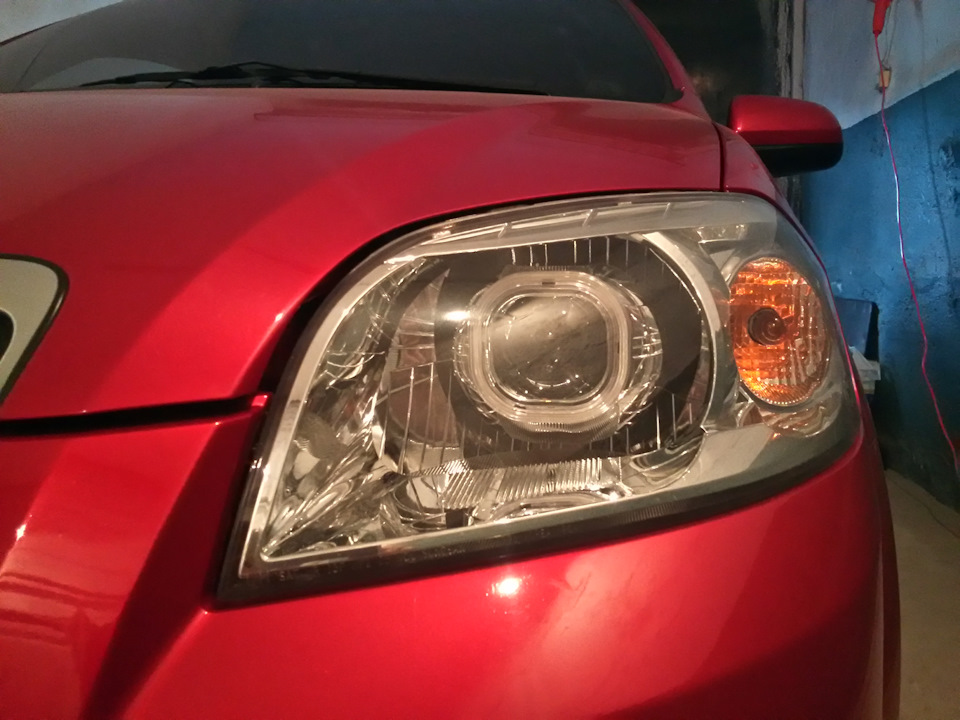 Біксенонові лінзи Koito Q5 3,0` (76мм) Square H4 (D2S) Маски з ангельськими очками COB частина 2 4