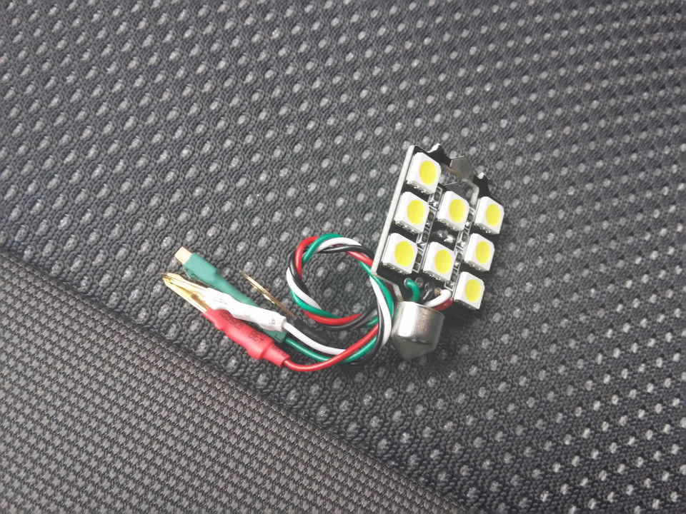 Ввічливе освітлення салону на передній плафон NIGHTON ML-6 LED для Авео 3