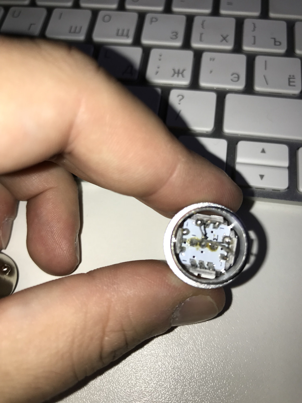 Розбірка Dual LED P21 5w Bay15d 1