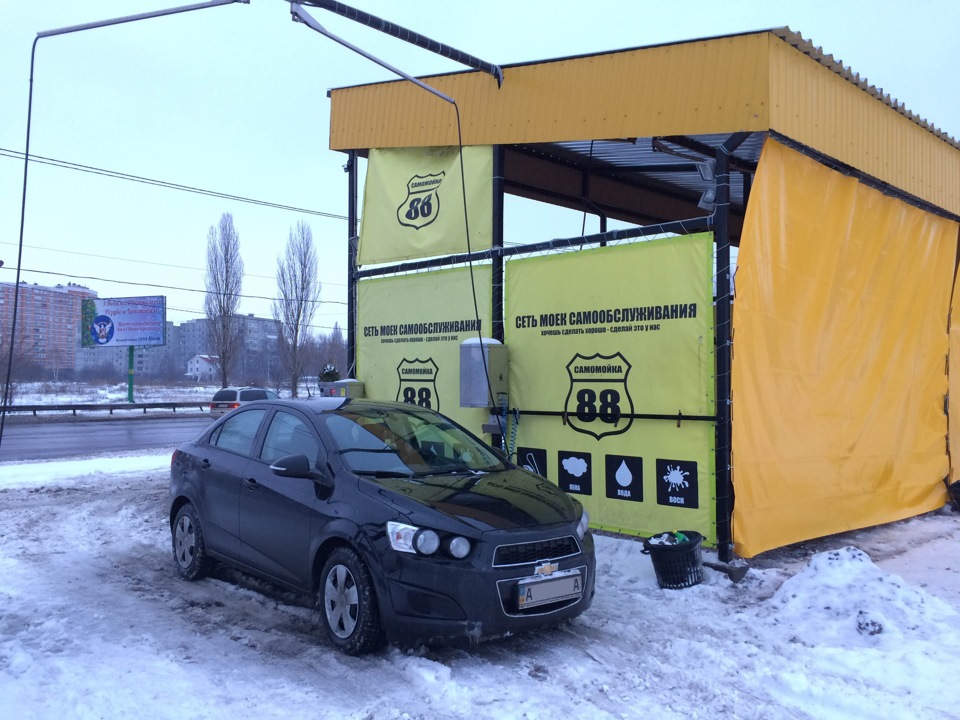 Самостійна автомийка взимку 2