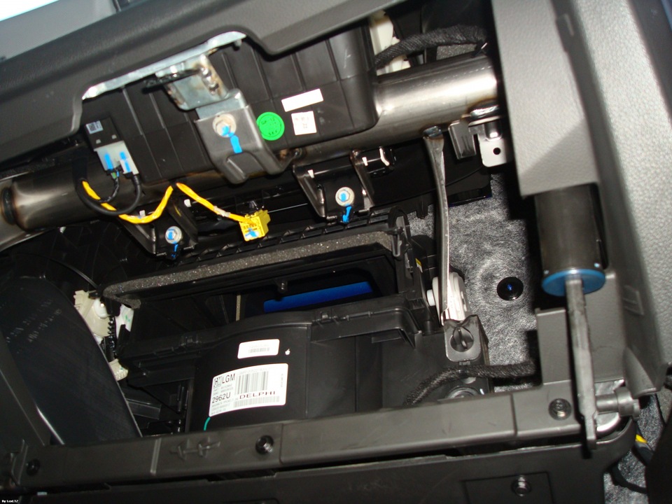 Салонні фільтри GM 13271190 / 13271191 (вугільний) 3