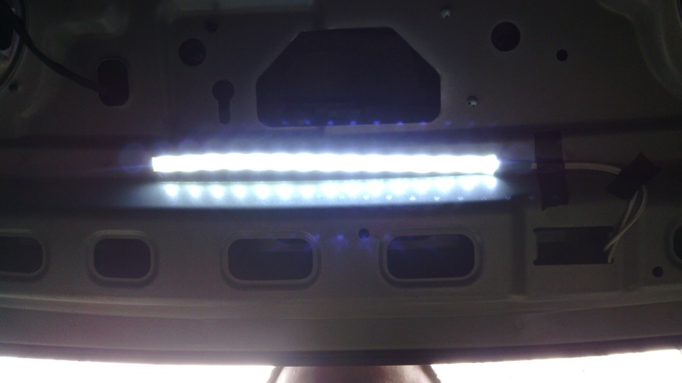 LED підсвічування багажника 3