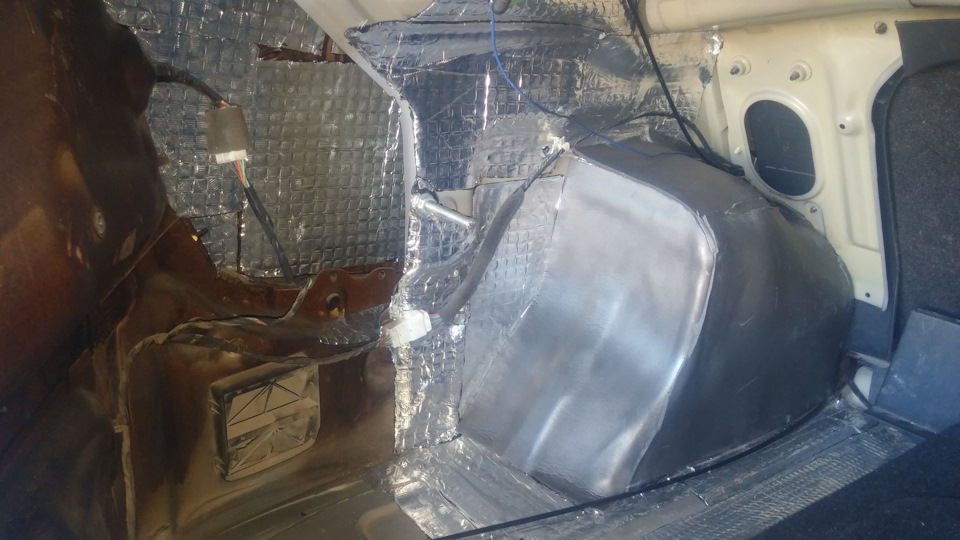 Докатку R14 в багажник 1