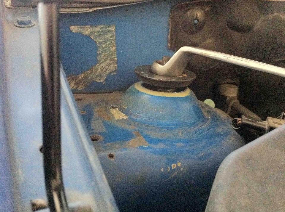 Заміна опор стійок на СЕВІ-Спорт. Виправляємо конструктивні недоробки автомобіля. 1