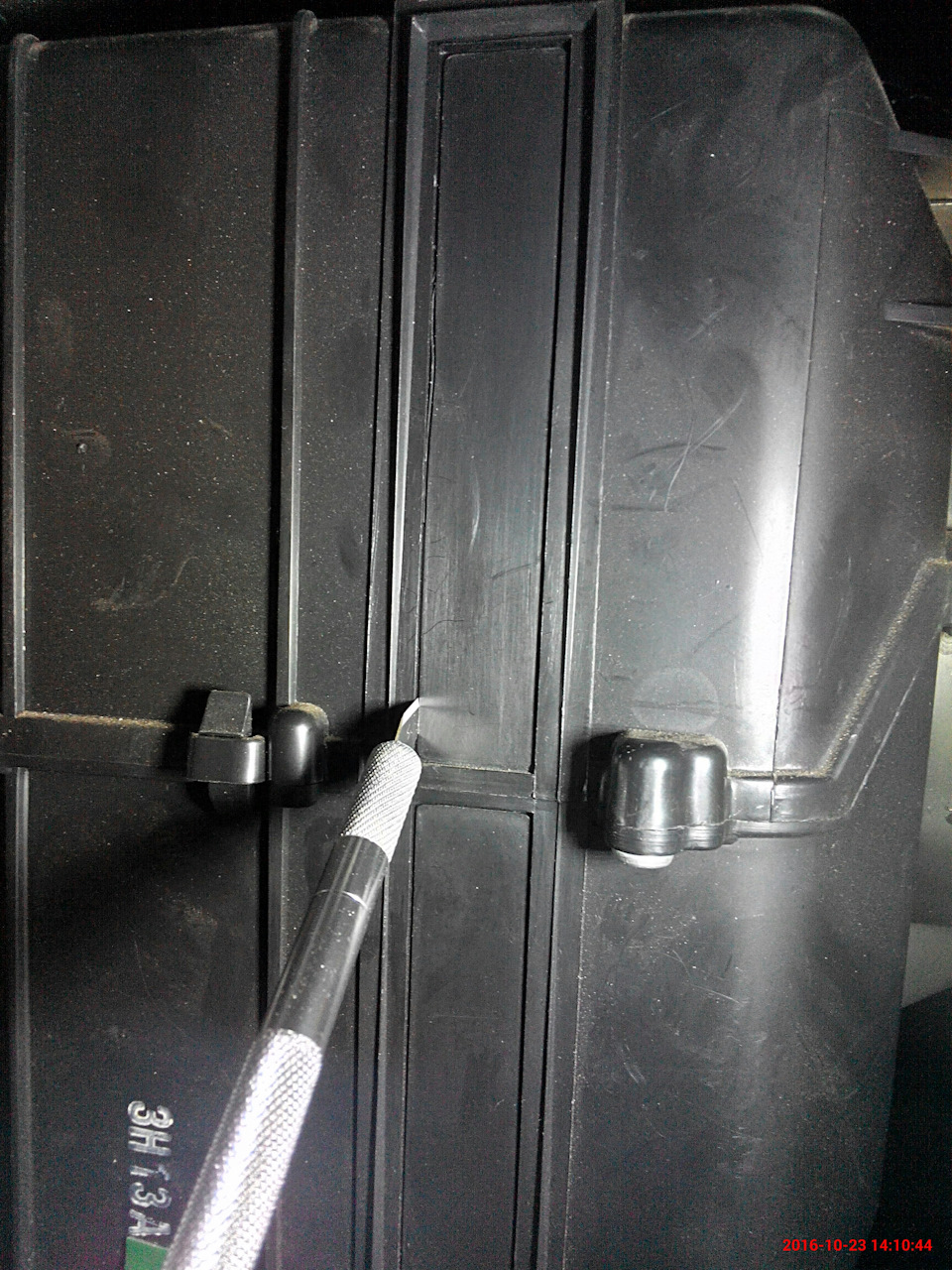 Салонний фільтр має право бути 2