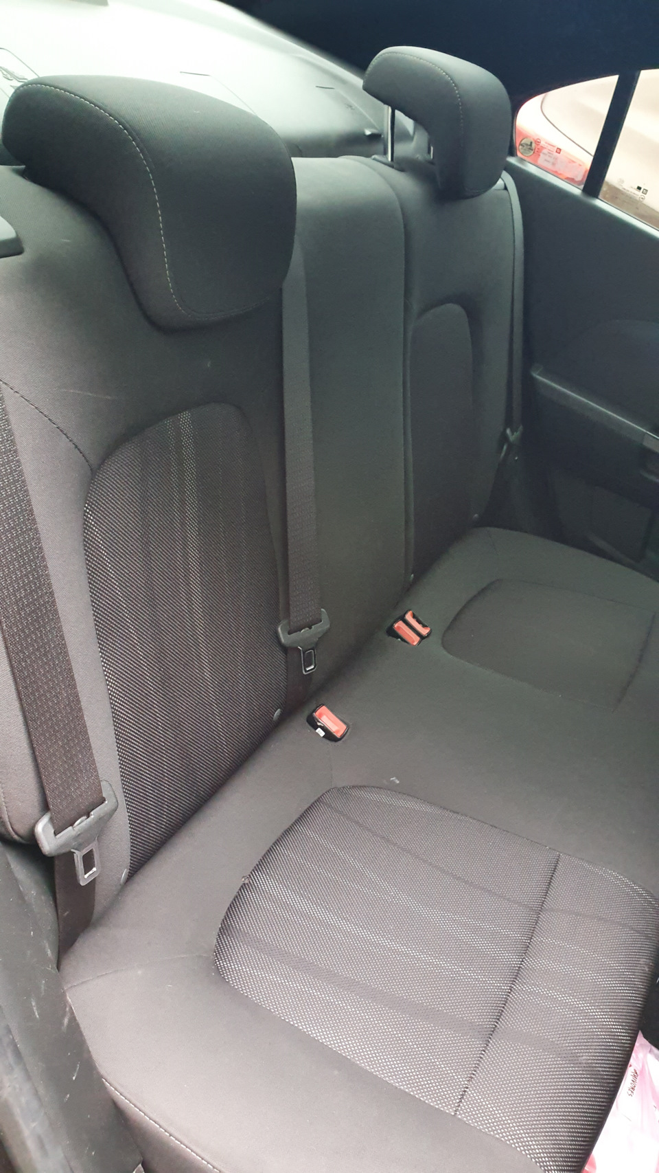 Салон у стилі Recaro. Одна така ;) 2