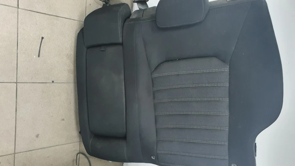 Салон у стилі Recaro. Одна така ;)