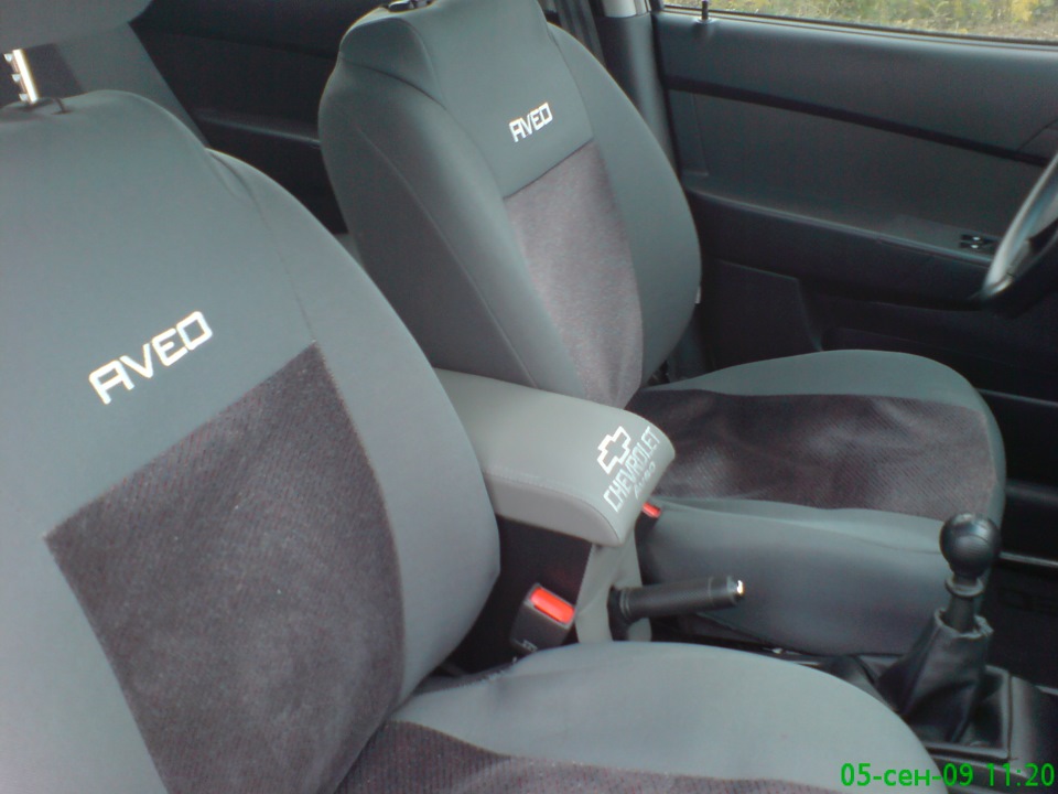 02. Pioneer 2 DIN. Підлокітник. 3