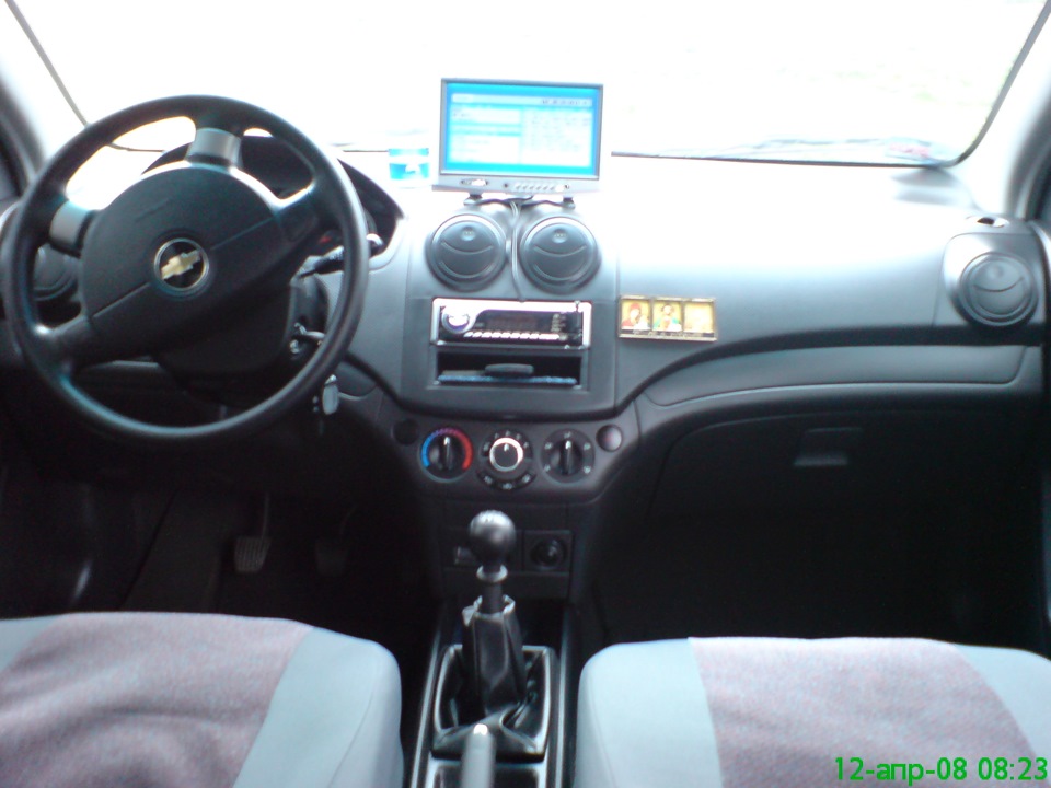 02. Pioneer 2 DIN. Підлокітник. 1