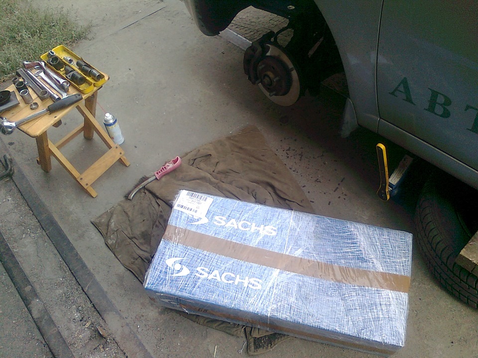 Заміна амортизаторів на Sachs SUPER TOURING 2