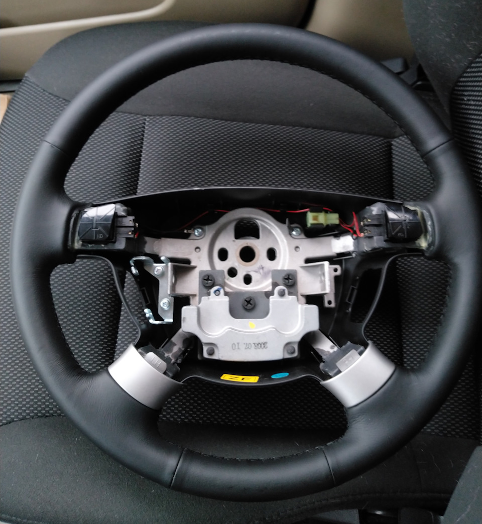 Шкіряне кермо з Lacetti (оригінал GM). 4