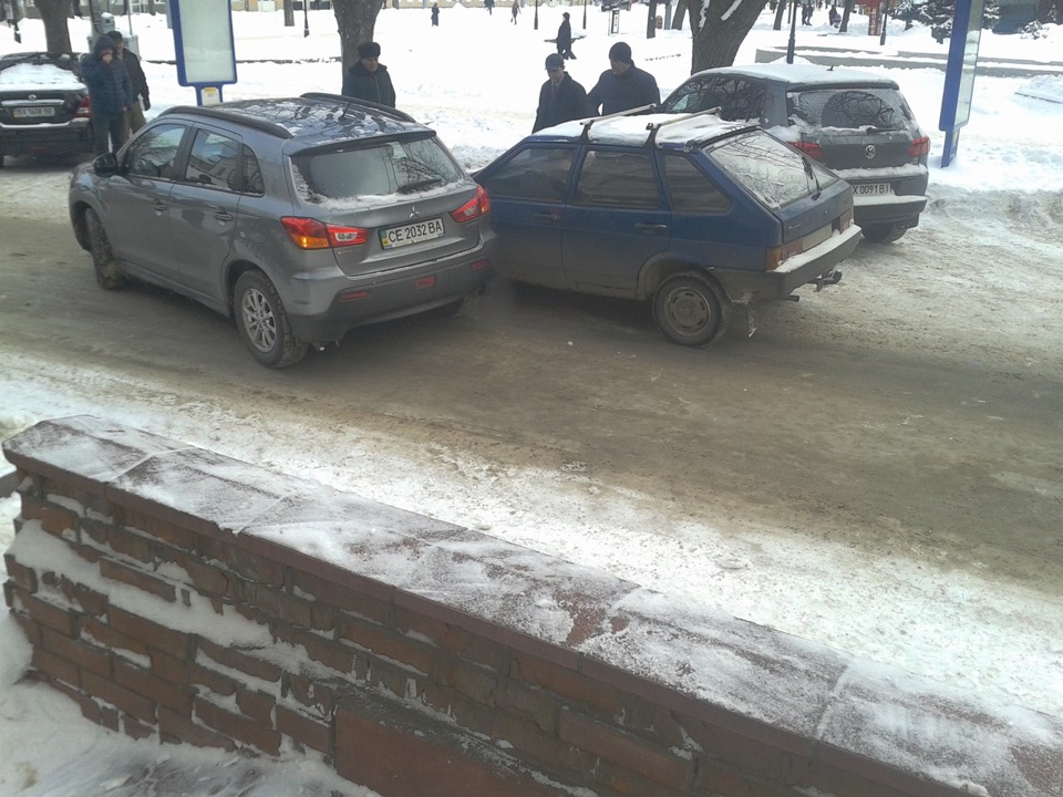 ДТП на вулиці Грушевського, біля кінотеатру. 1