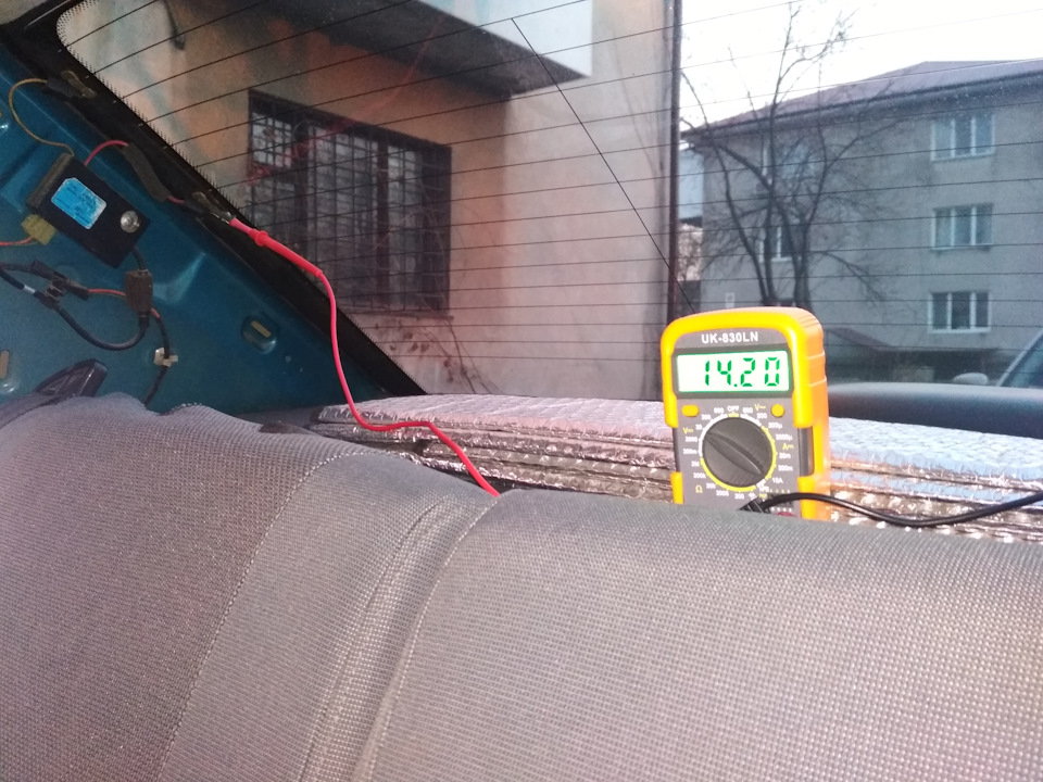 Не працює підігрів заднього скла 1