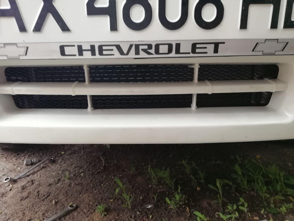 Встановлення сітки в бампер 4