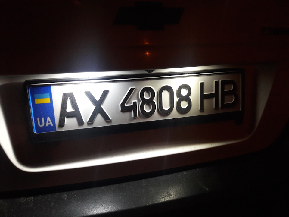 Заміна лампочок підсвічування номера 1