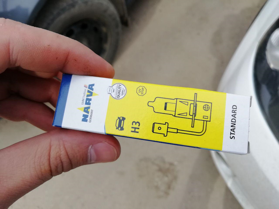 Заміна лампочки ПТФ та чищення дросельної заслінки 1