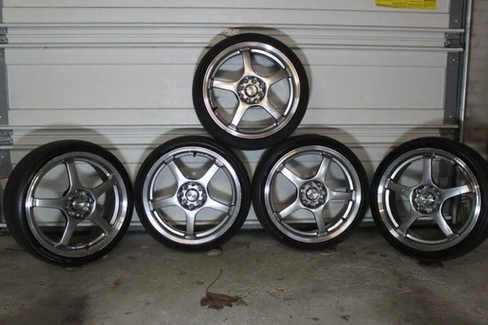 На Chevrolet Evanda SX 2006