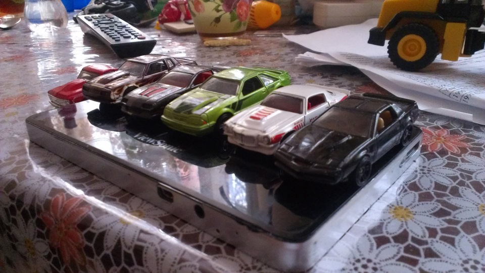 купив у колекцію ford mustang fox-body&chevy monte carlo ss 2