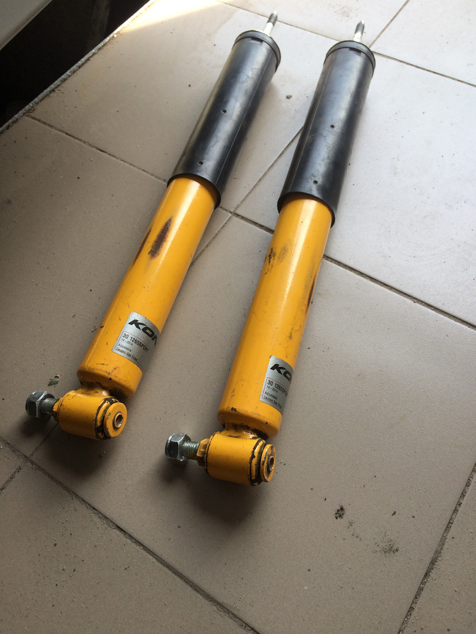 Заміна задніх амортизаторів на регульовані koni yellow sport 2