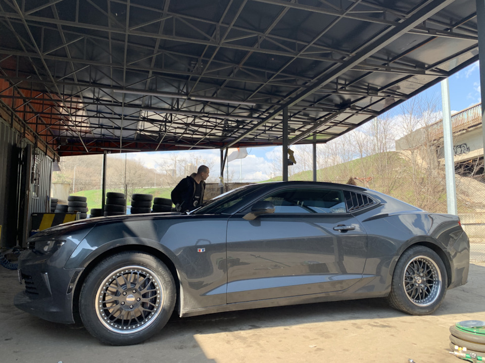 iForged Seneka + Goodyear Eagle F1 Asymmetric 2 N0 2